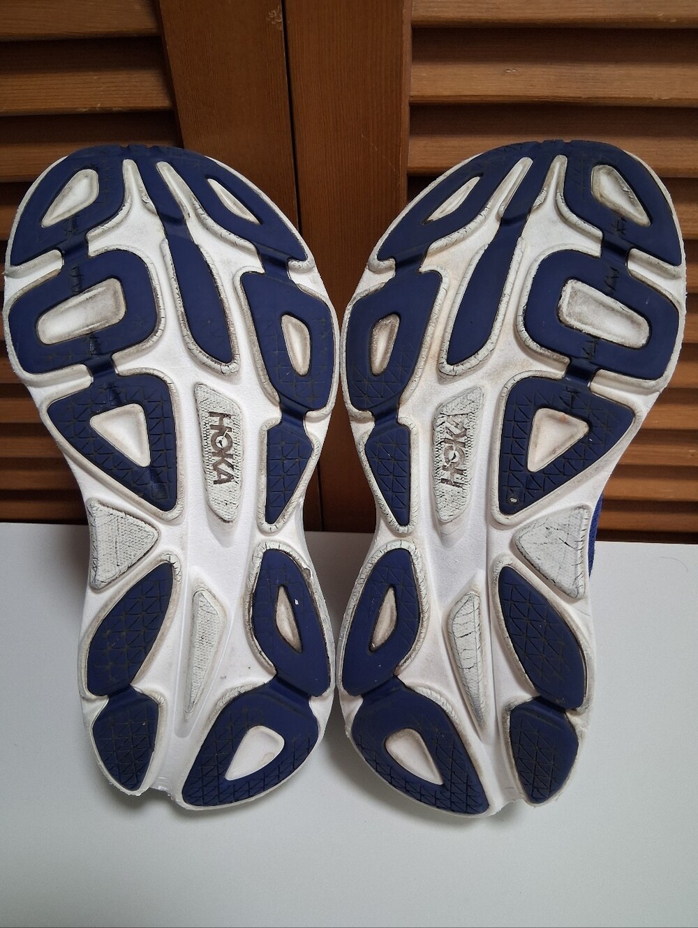 Hoka Bondi 8 Dark Blue Women's Running Shoe * Size: 7B - Picture 8 of 8